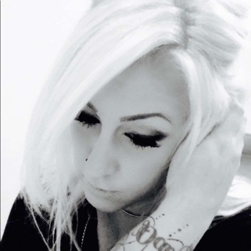 Meet your Posher, Stephanie